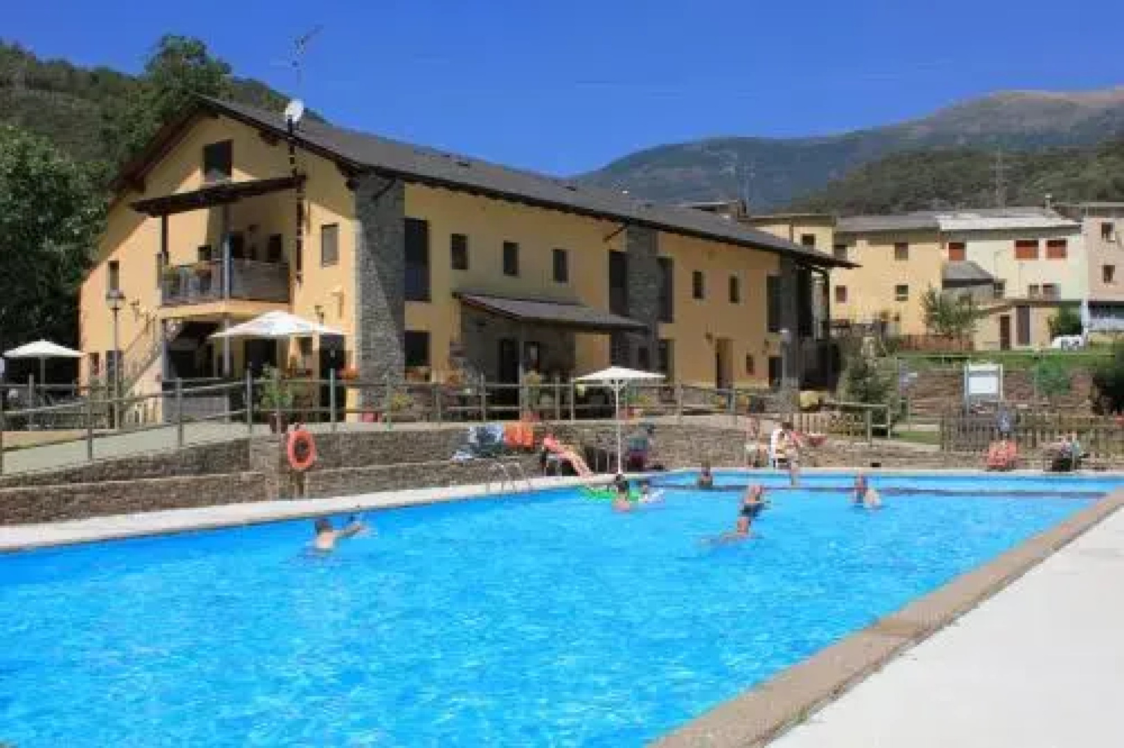 Camping y Apartamentos Beta