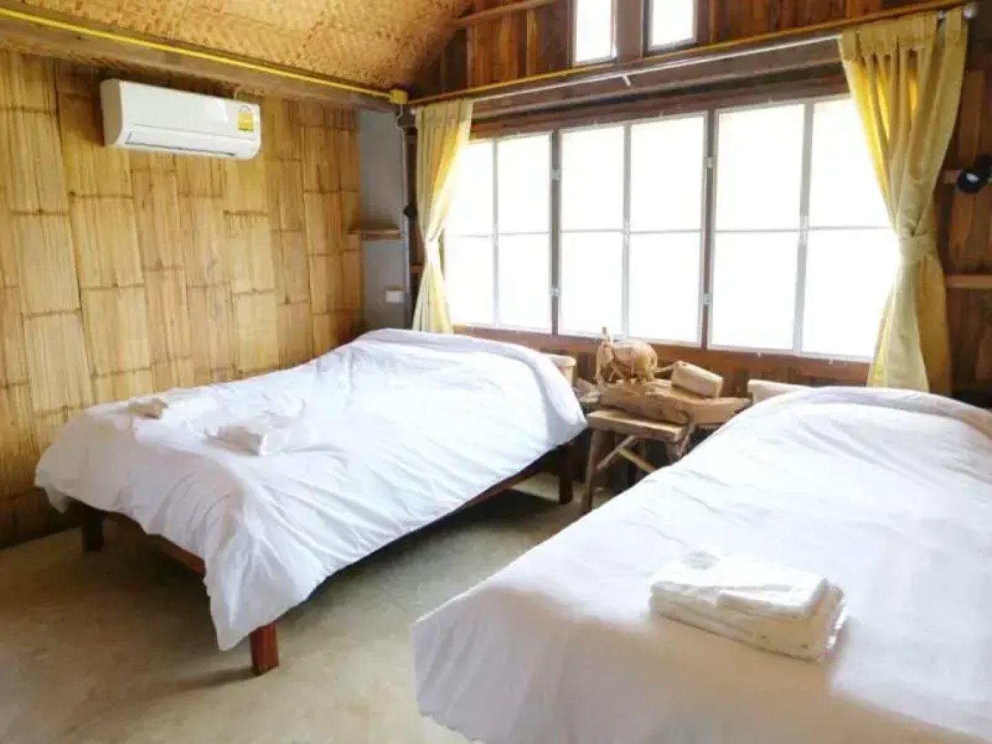 Maan Mek Talay Mok Resort
