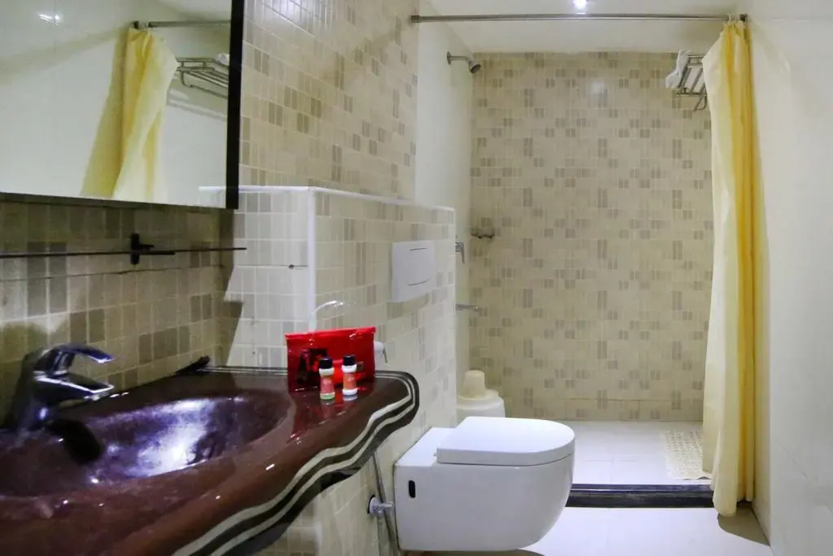 OYO Rooms Benz Circle
