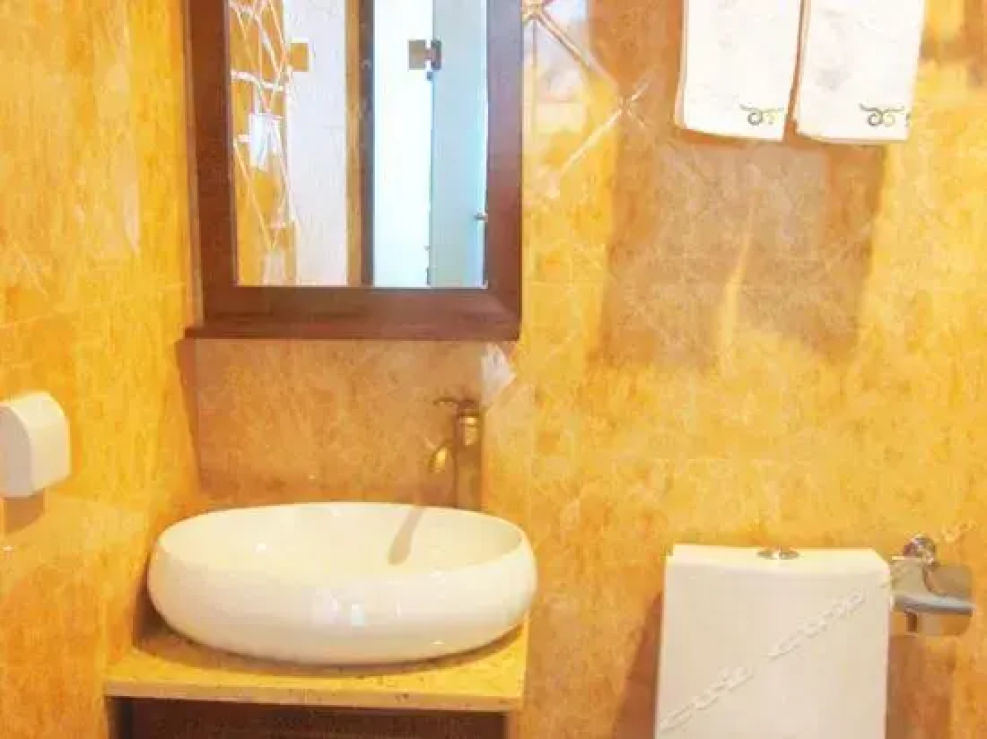 Baoji Yandi Inn