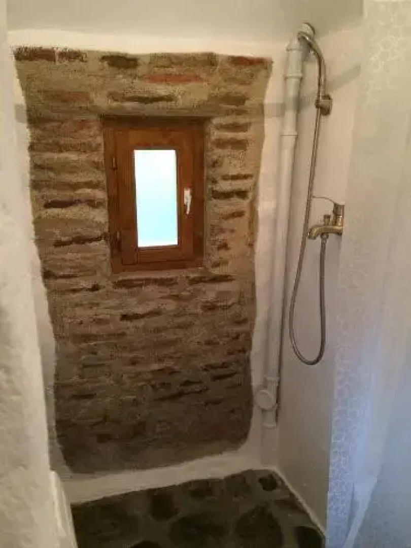 Dominic Boutique, Little Barn , Cloasterf
