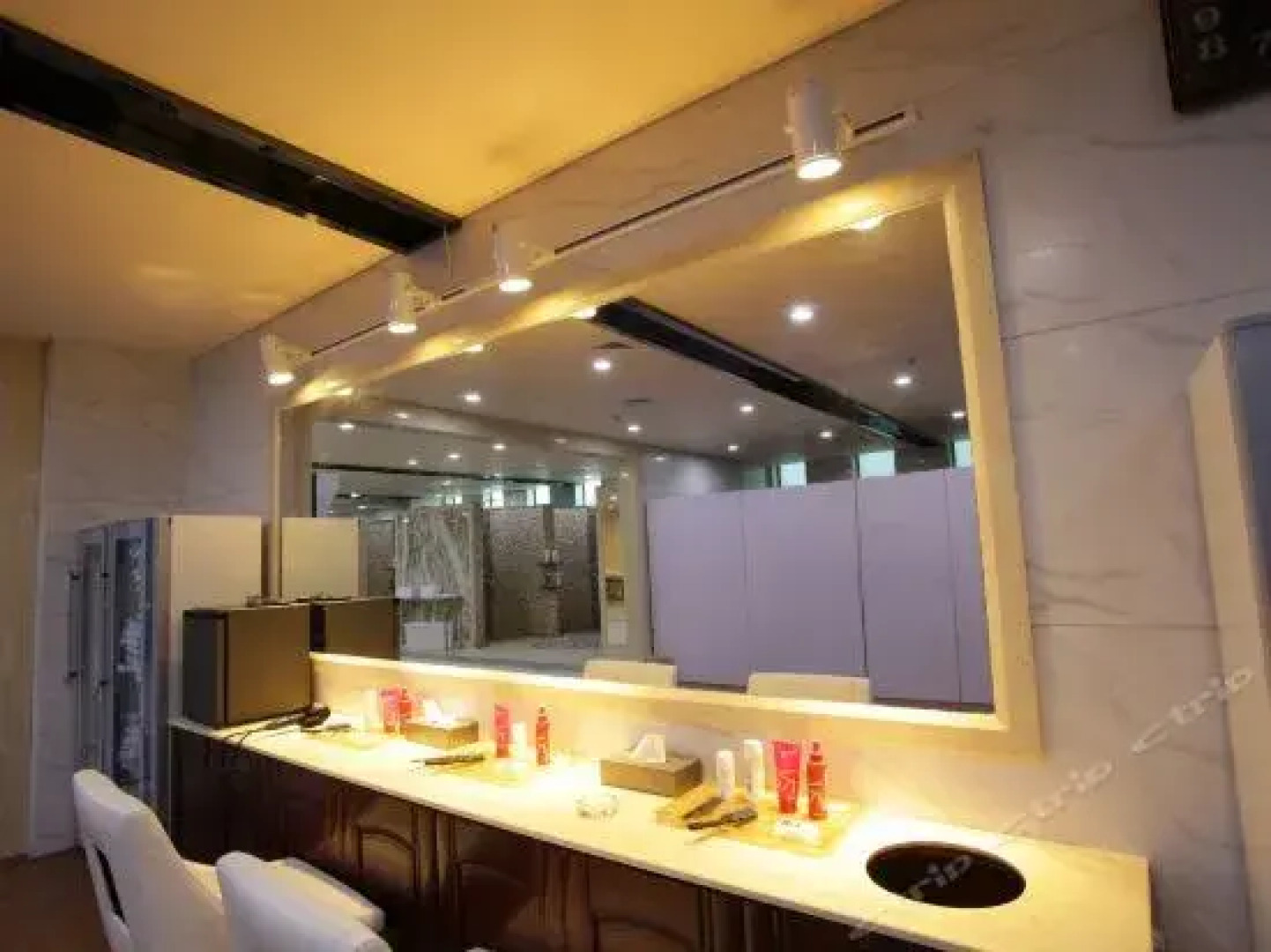 Weihai Xiangquan Business Hotel