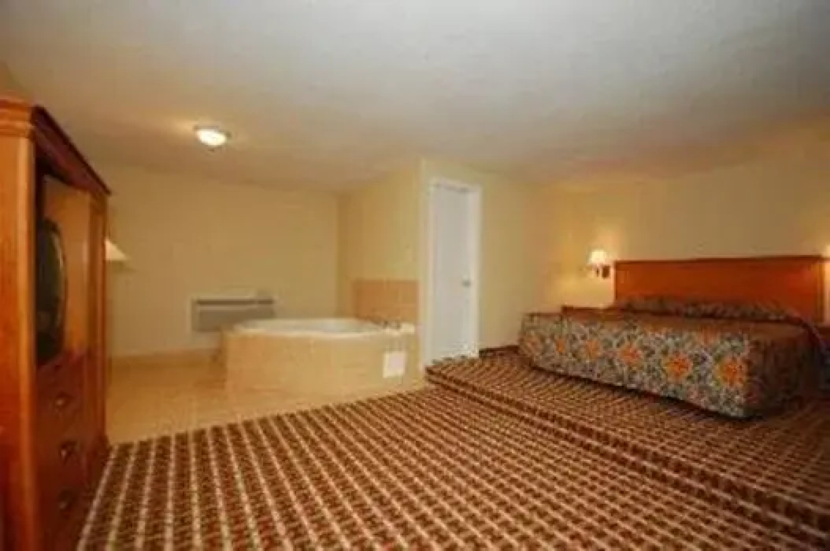 Motorsports Inn and Suites