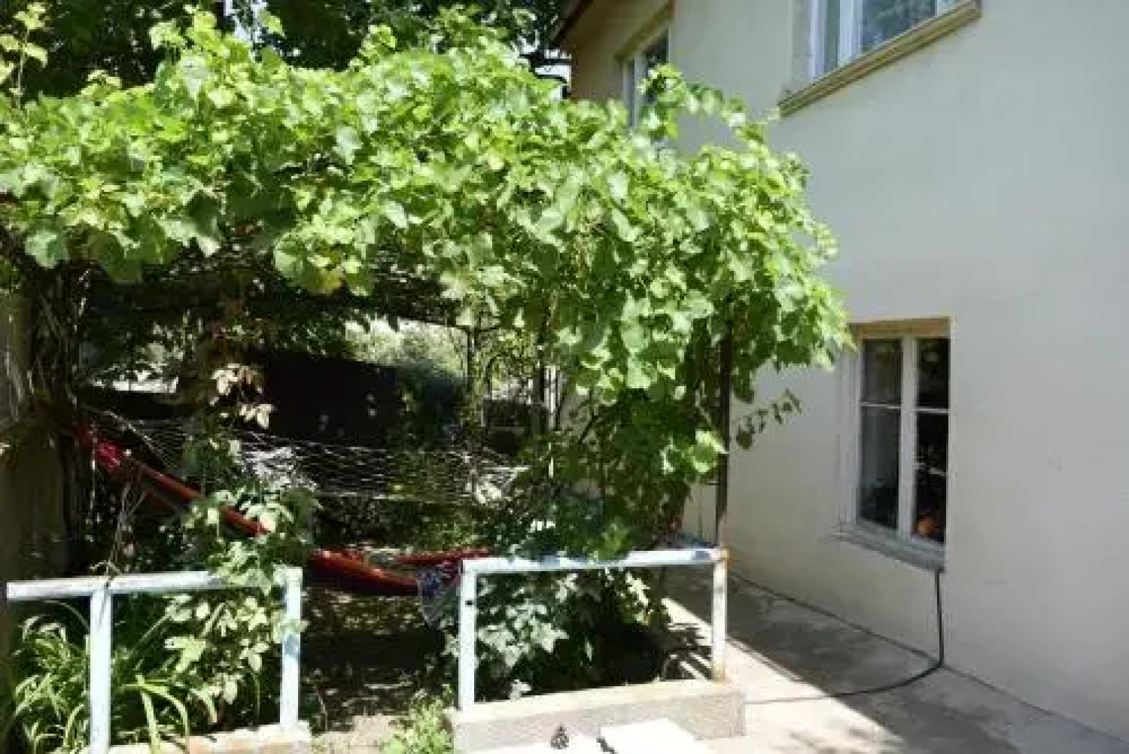 Aghasu Tun B&B