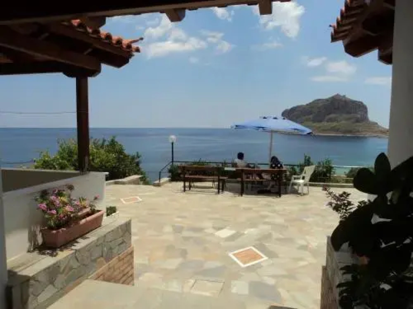 Paraschou Guesthouse