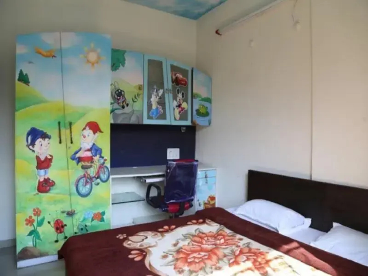 14 Square Range Hills