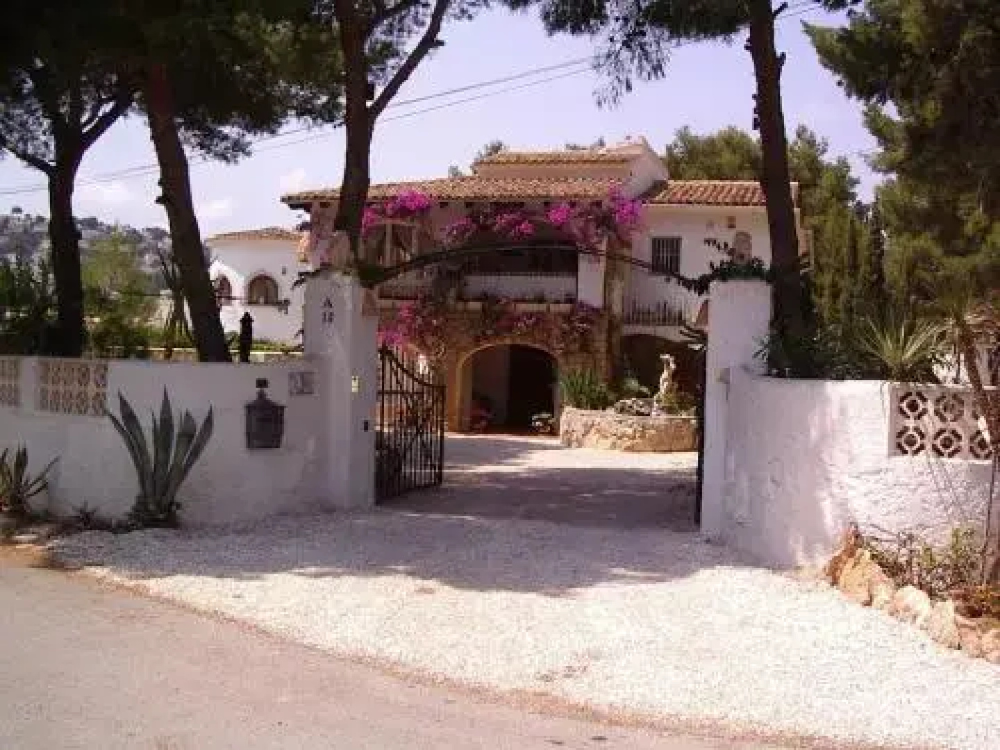 Casa Poppy