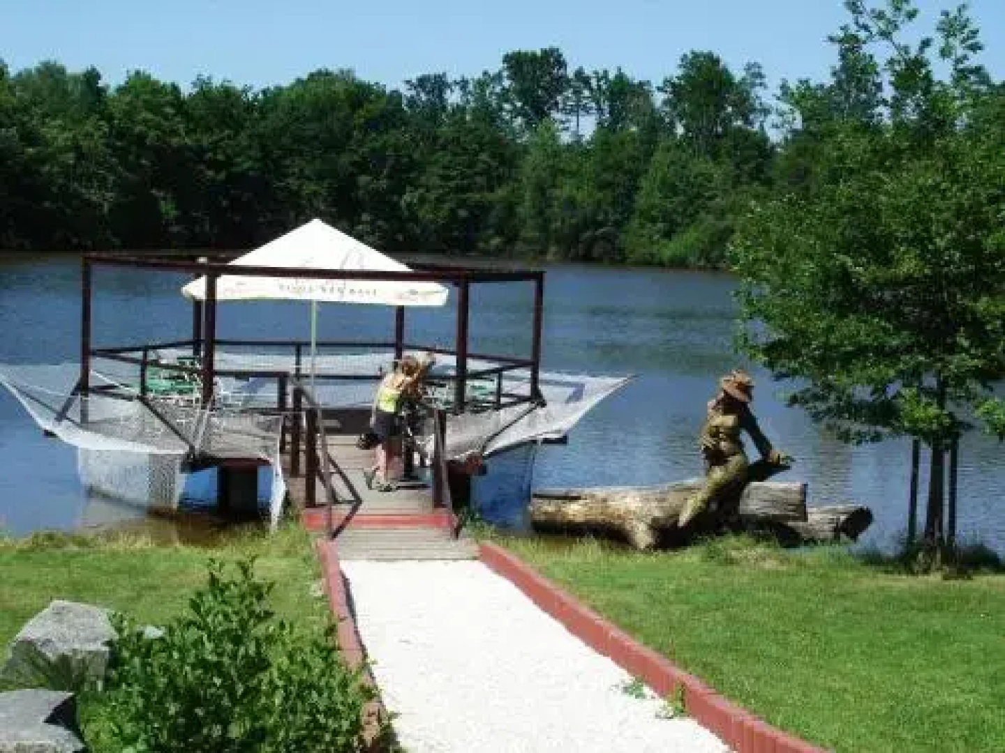 Buxusson Resort