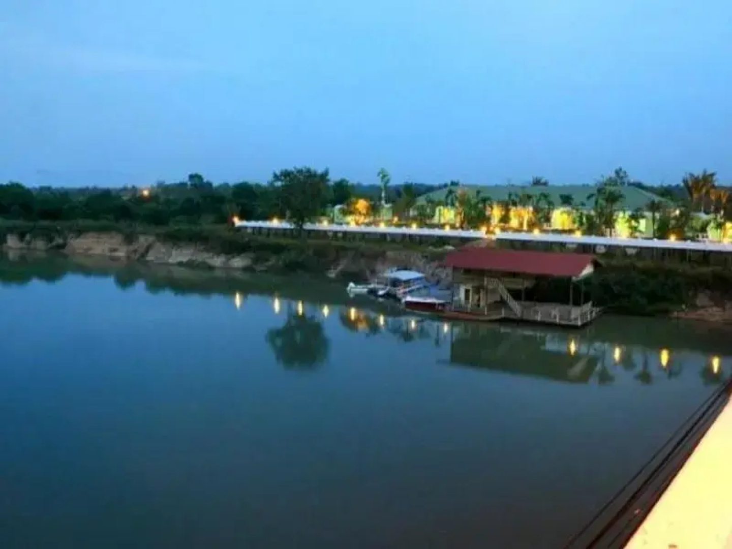 Ingmoon Riverside Resort and Spa