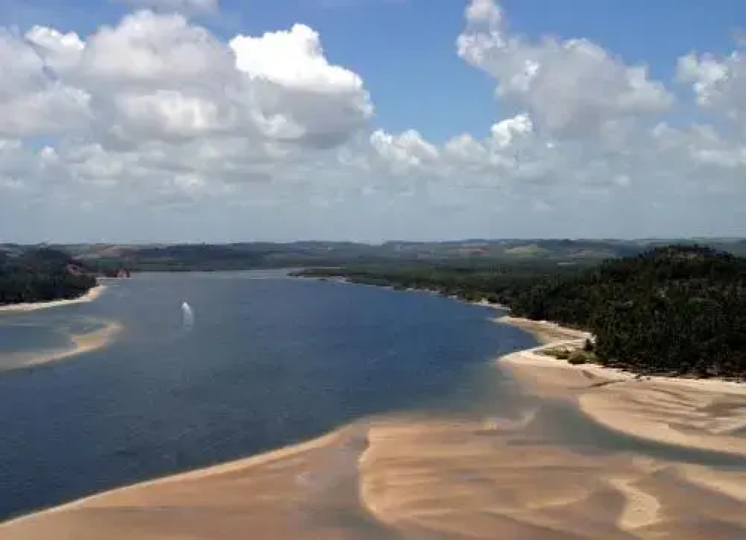 Praia Dos Carneiros Flat Hotel