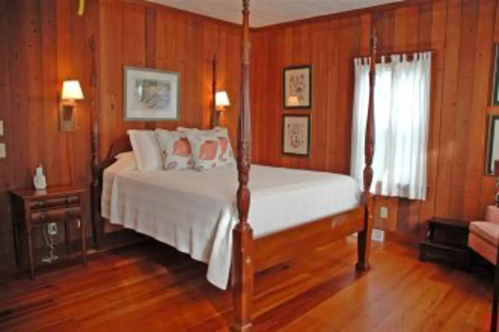 139 Kitchens Creek 8 Br Home by RedAwning