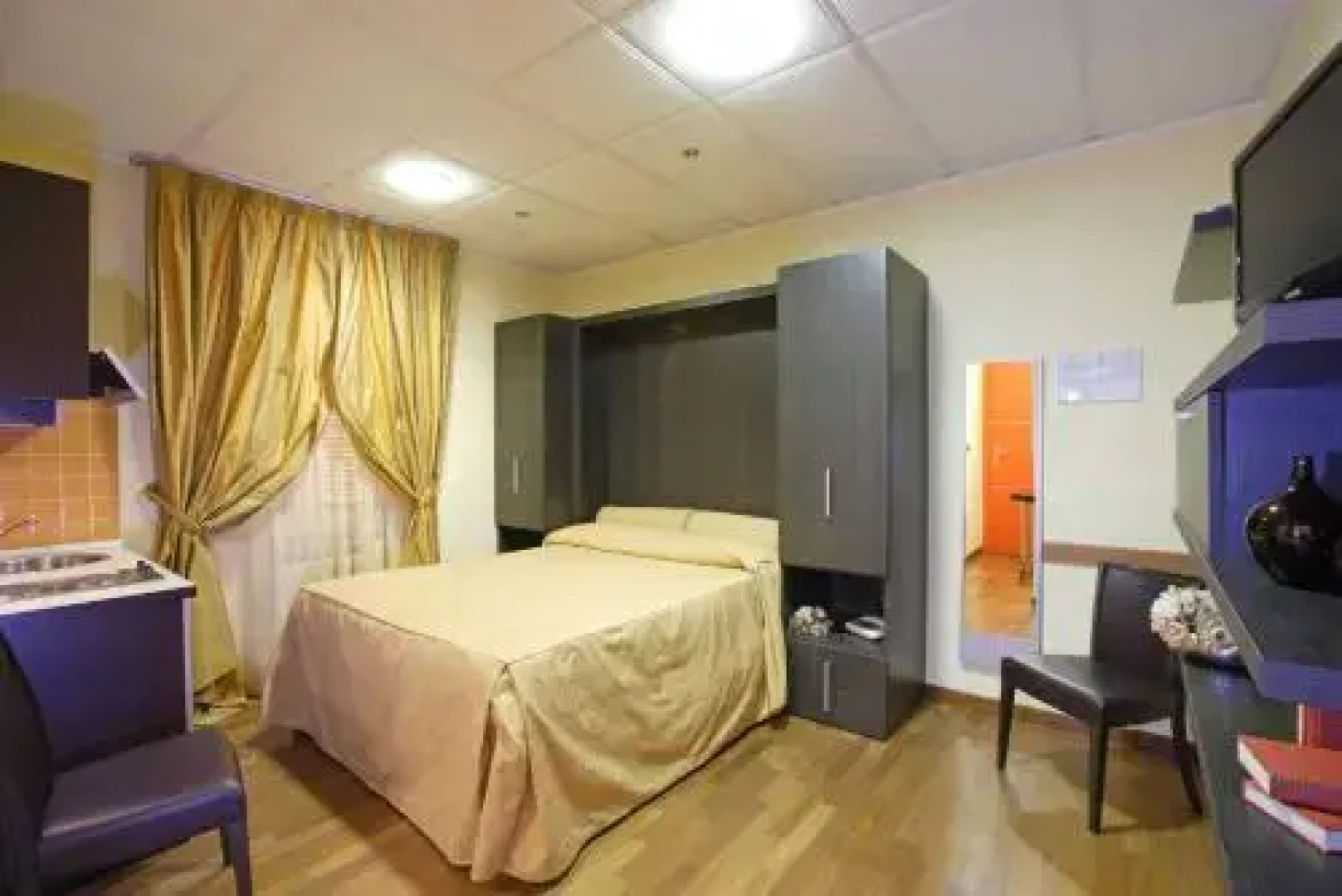 Hotel Iris