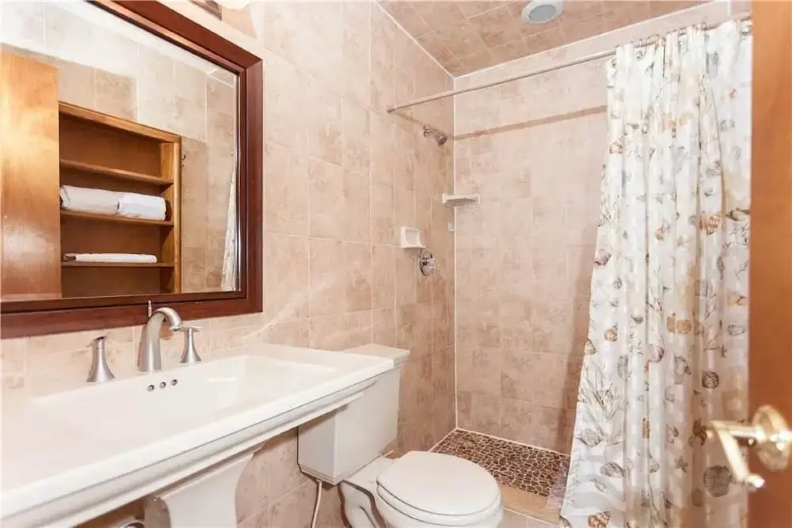 Summerhouse 408 by Vacation Rental Pros