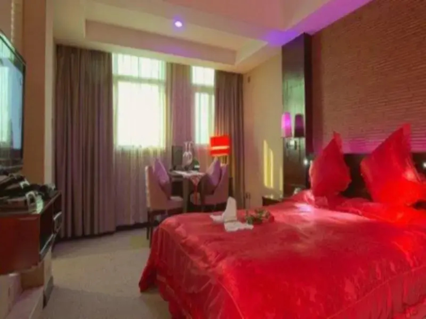 Biway Fashion Hotel - Puyang Daqing Road