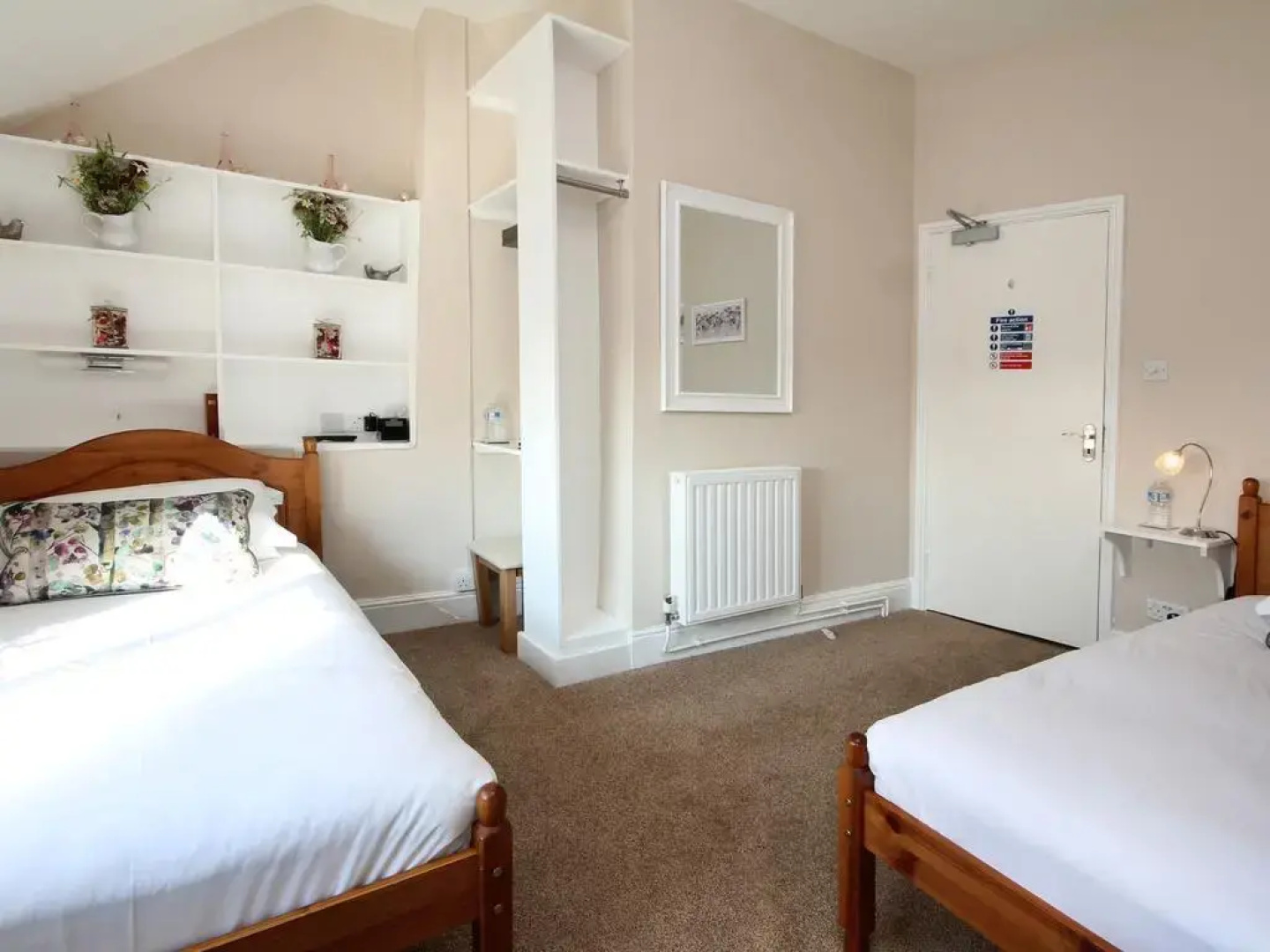 Horse and Groom Hotel