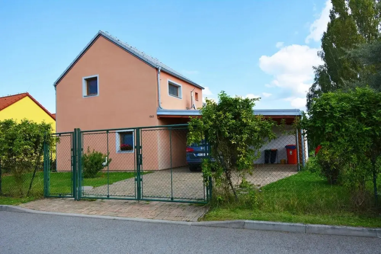 Spacious holiday home with 7 bedrooms and pool in South Bohemia