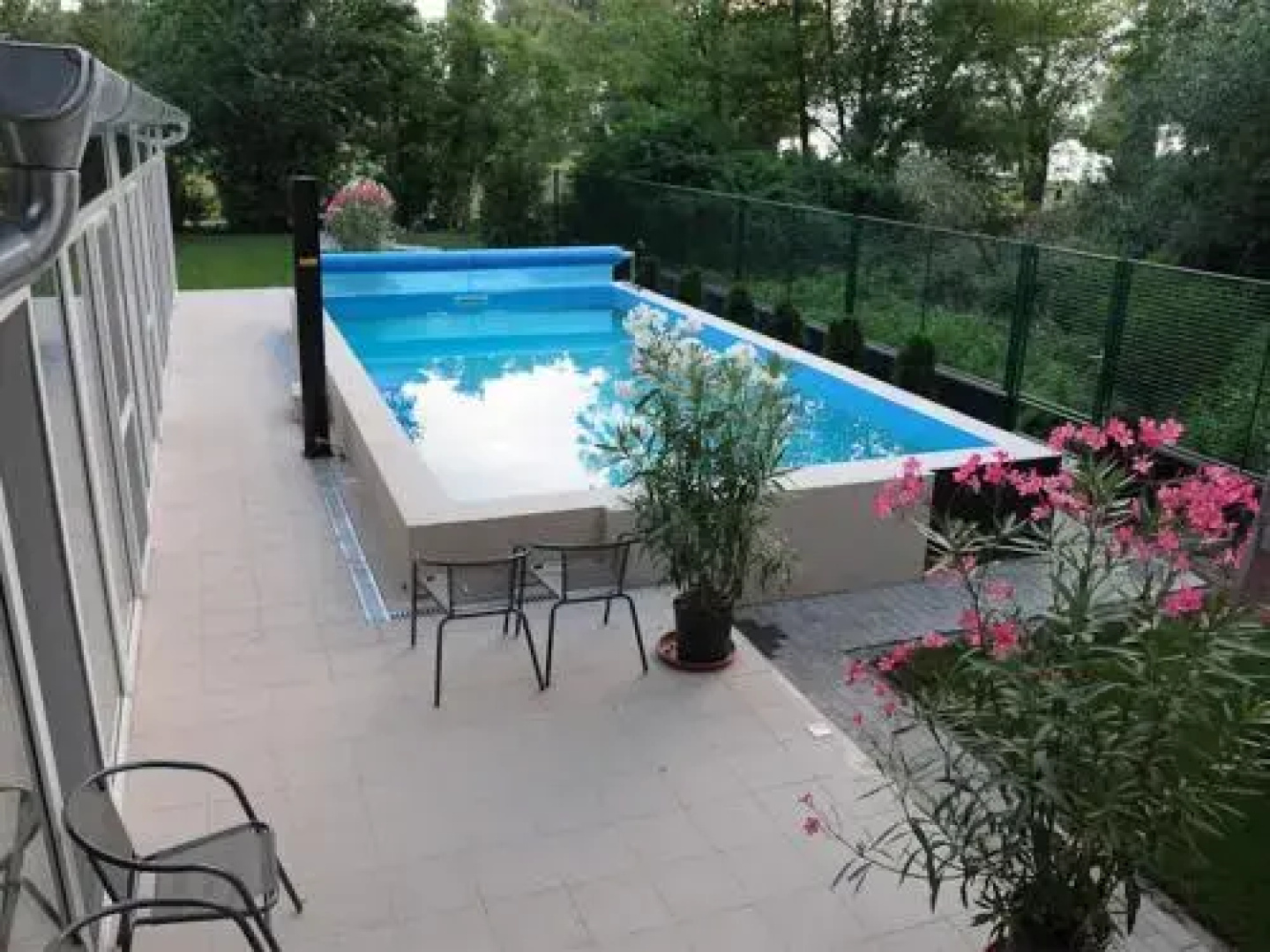 Tóparti Apartmanház