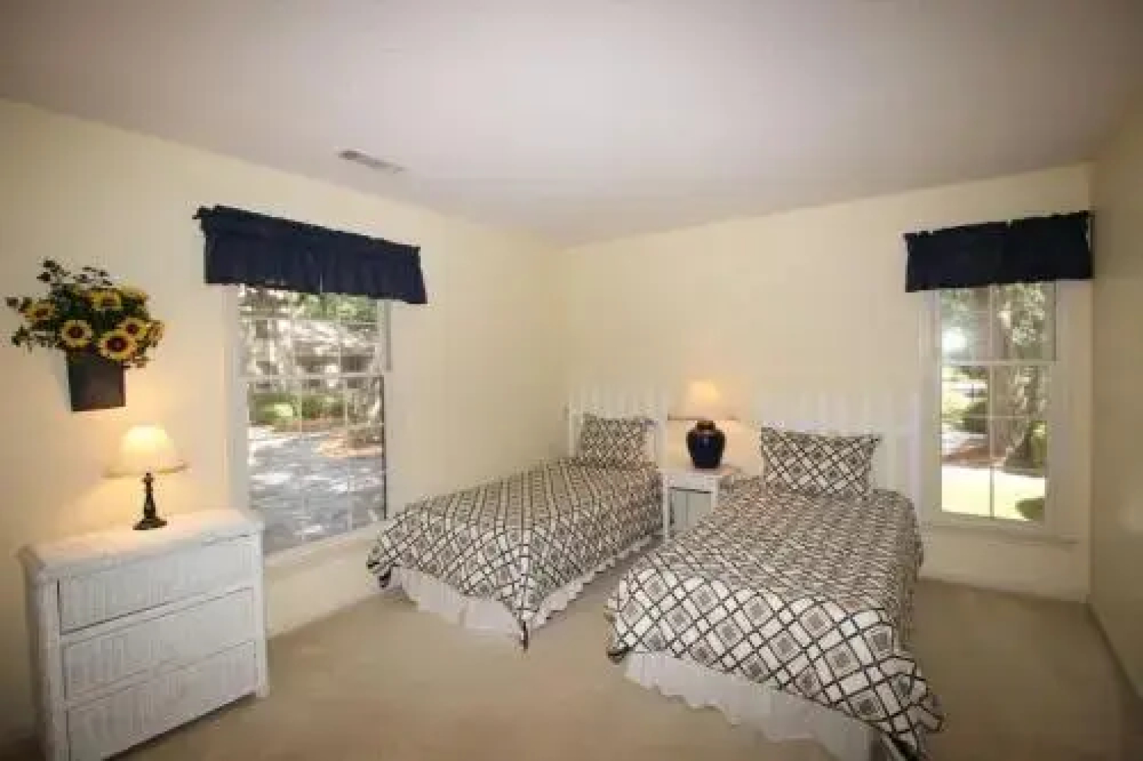3410 Carolina Place 3 Br villa by RedAwning