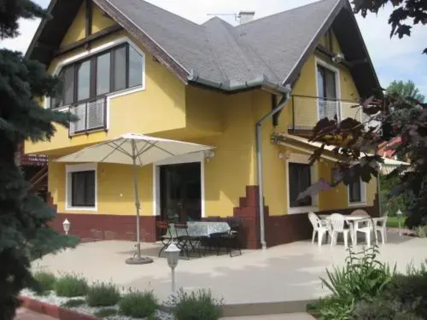 Hannabella Apartmanház
