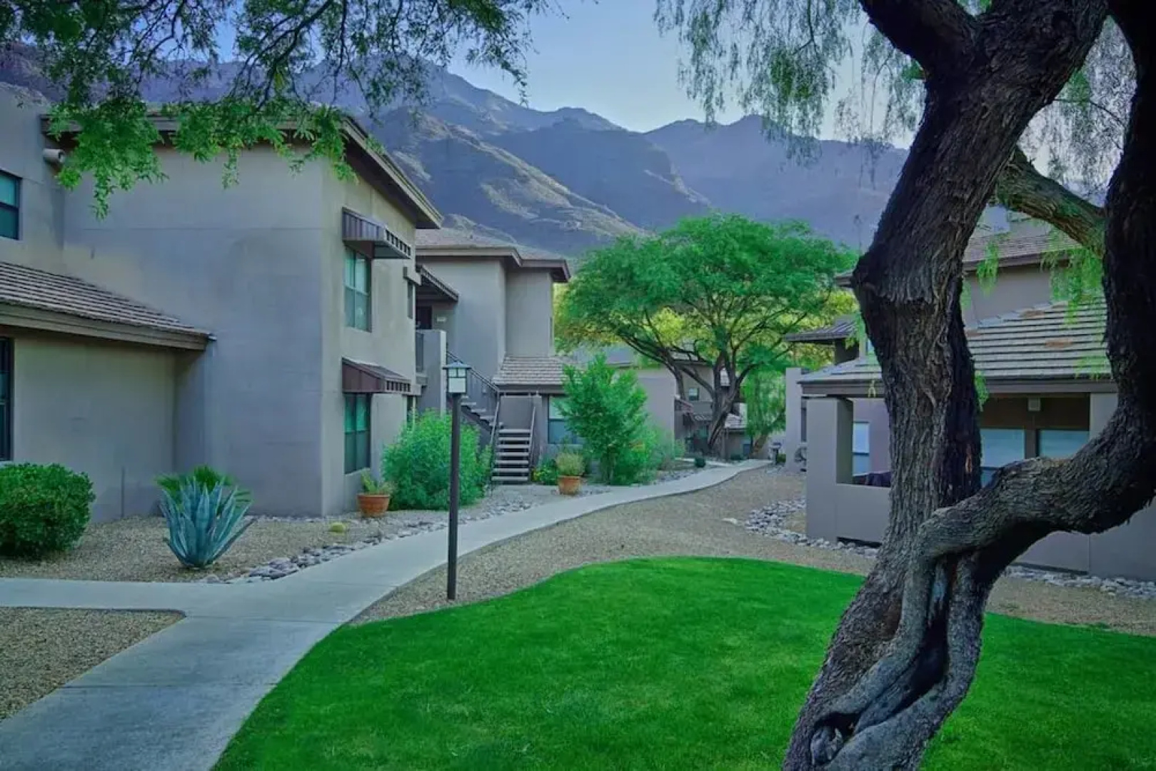 The Greens and Ventana Canyon 3115E