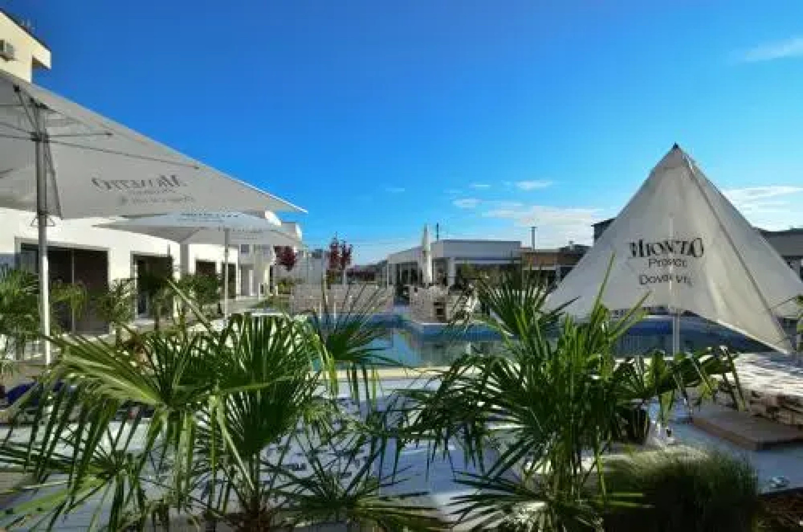 Oneiro Resort