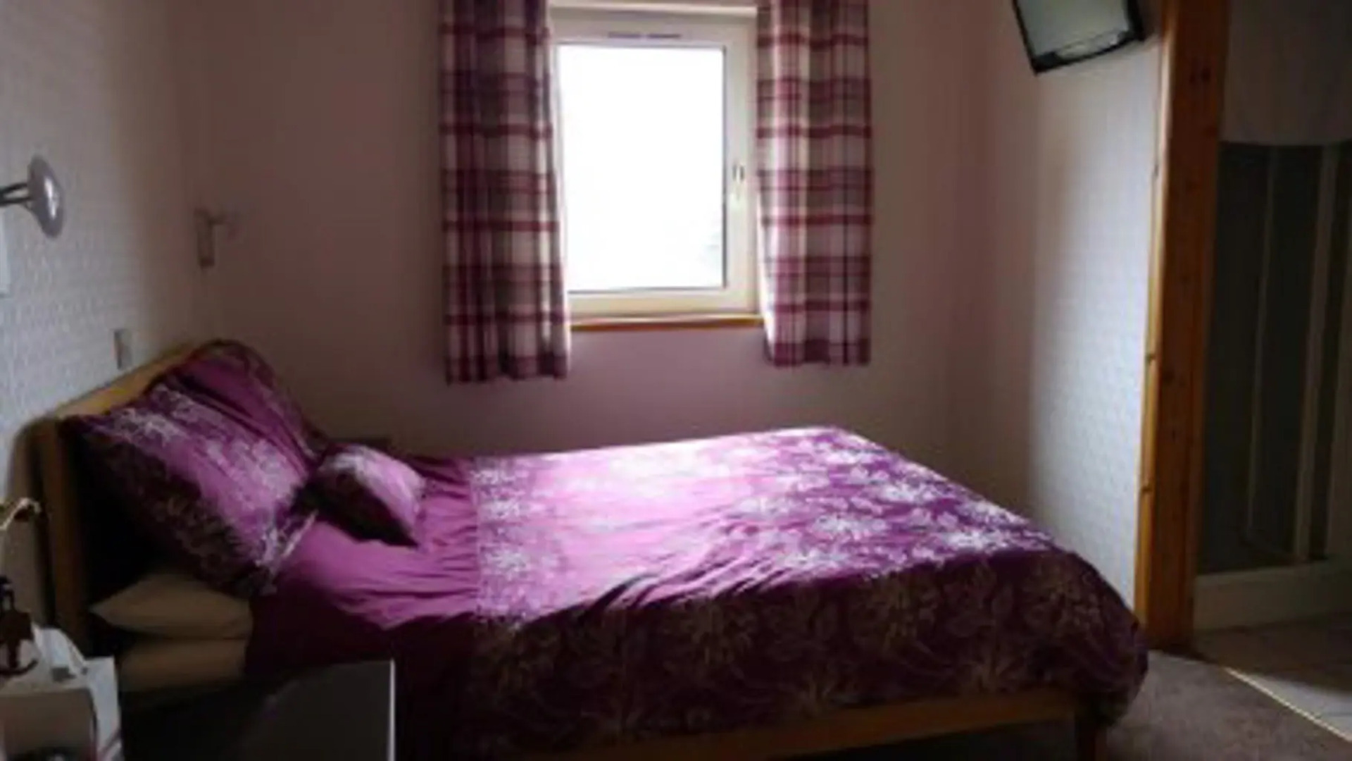 Whitehouse Guest House