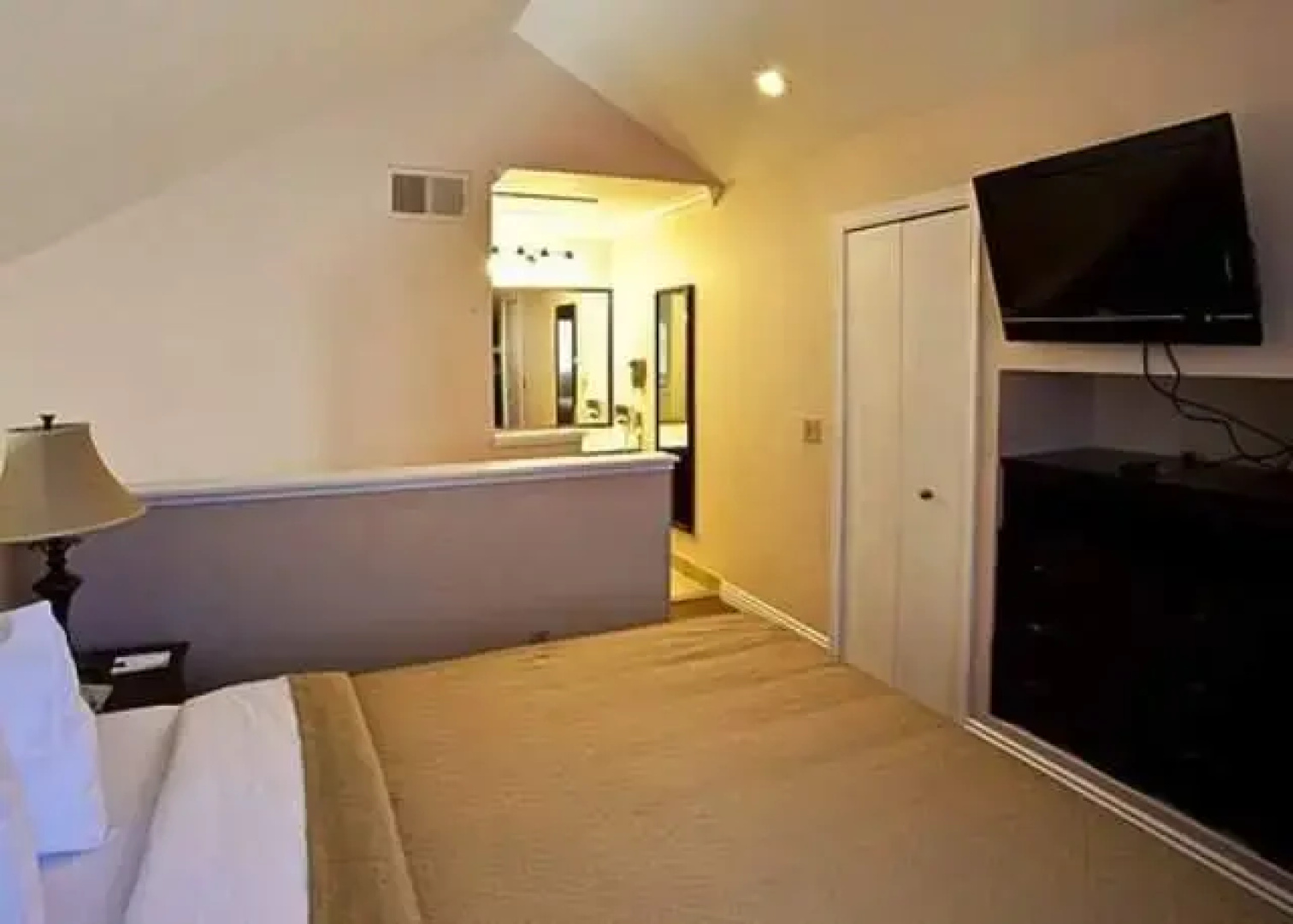 Quality Suites Anaheim Stadium