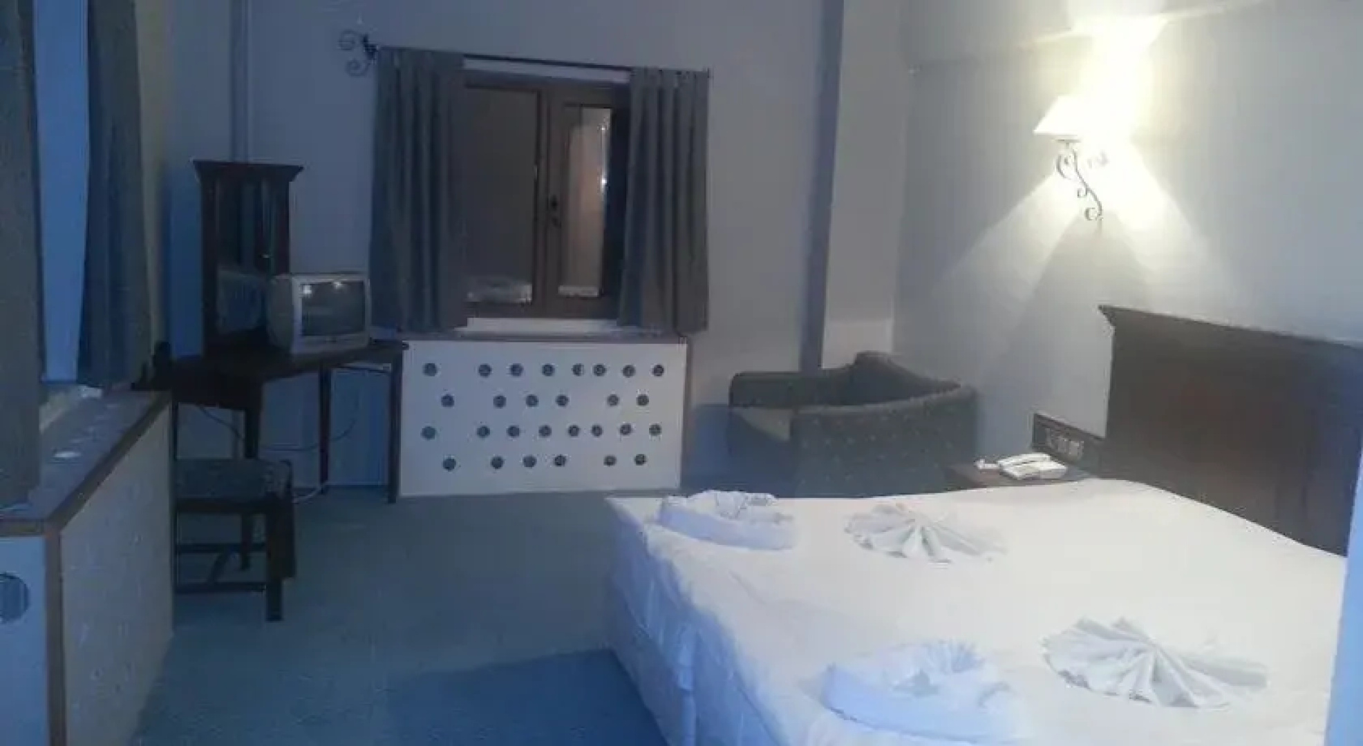 Ak Hotel