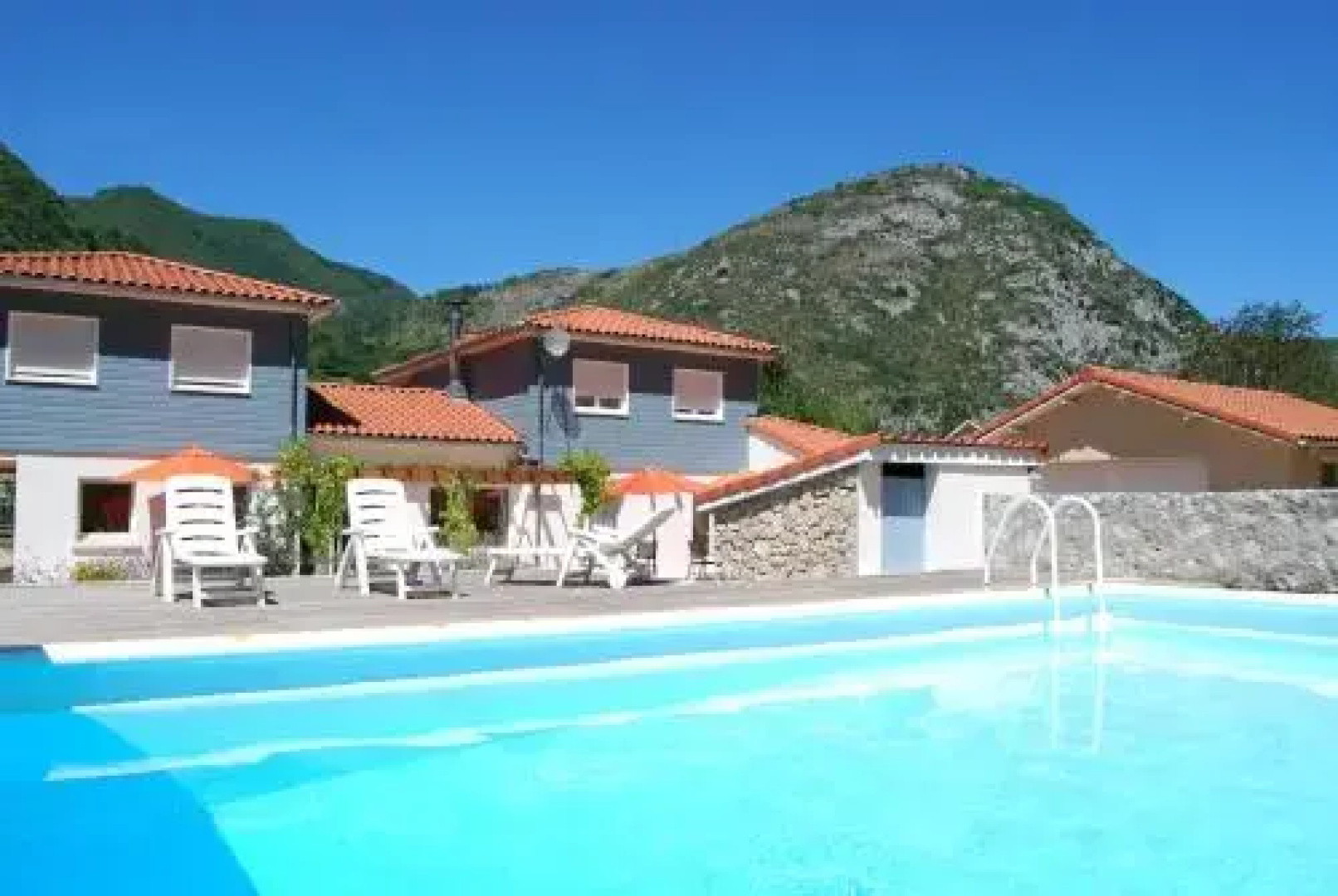 Les Terrasses De Castelmerle