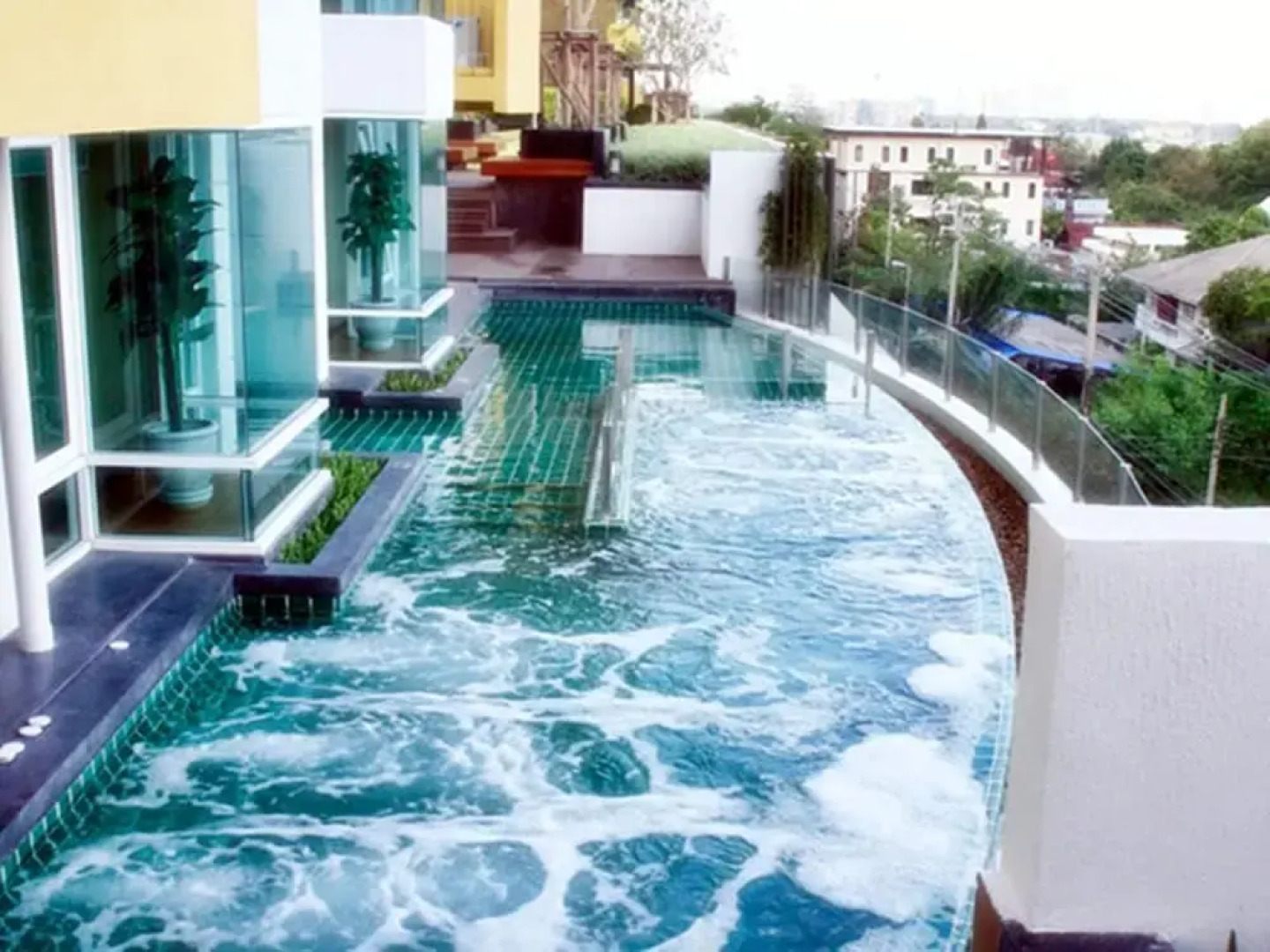 Impact Novo Condo Muang Thong Thani