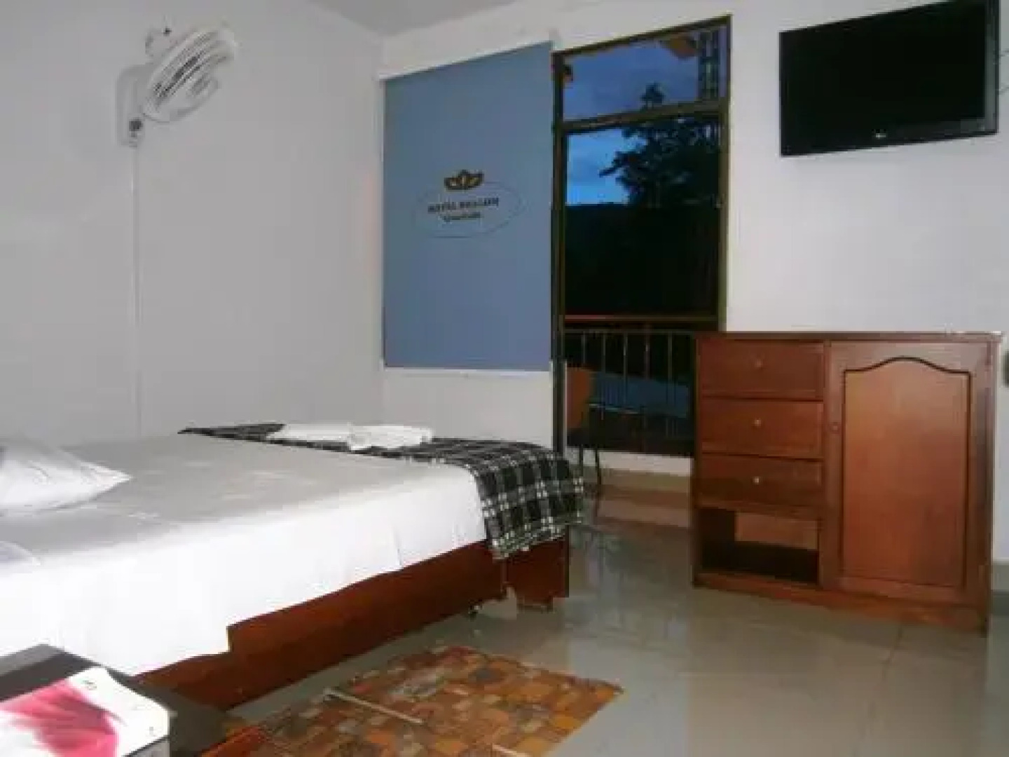 Hotel Shalom PHE Guaduas