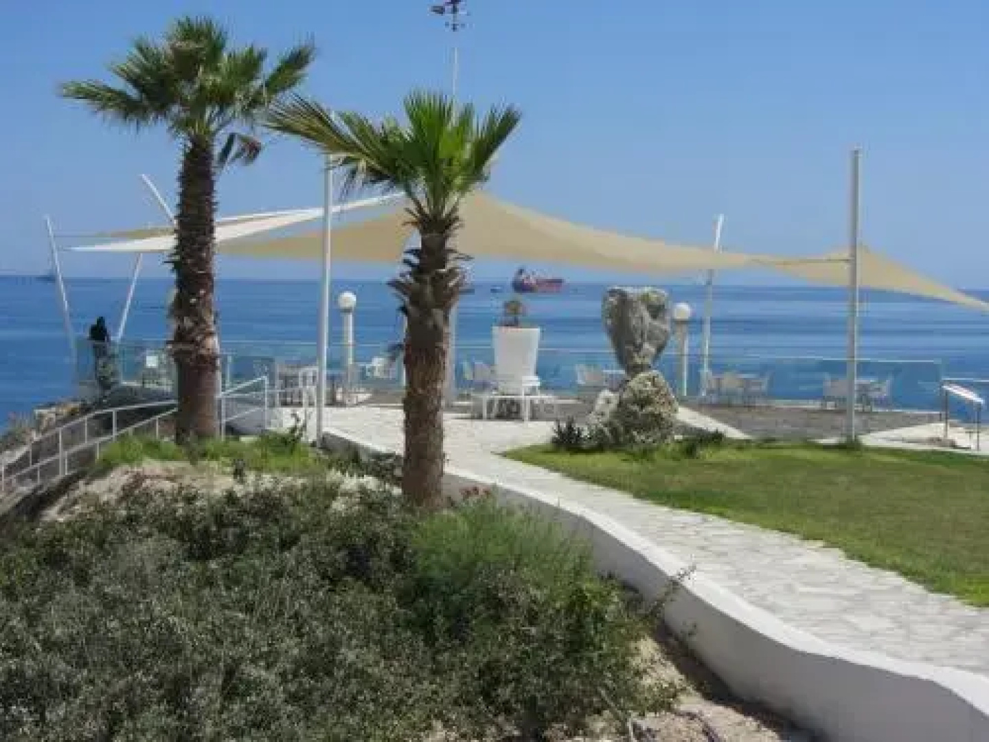 Nikis Beach House