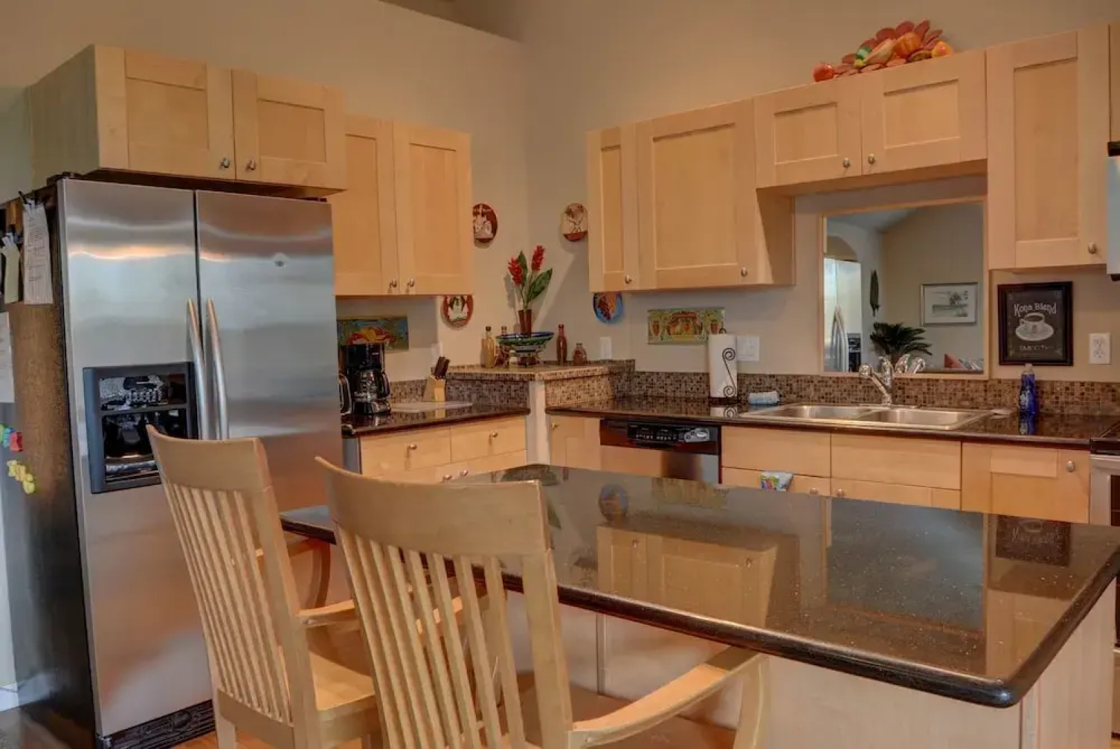 Family Cabana 3 Br home by RedAwning