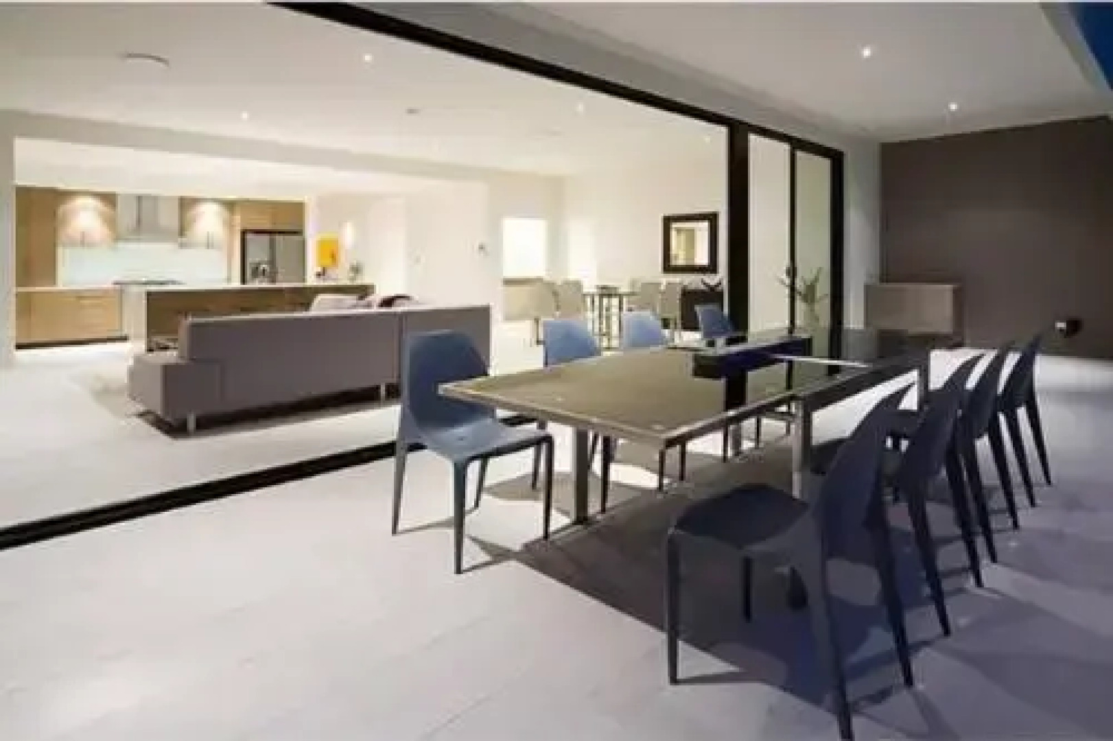 T E Peters Waterfront Holiday Home