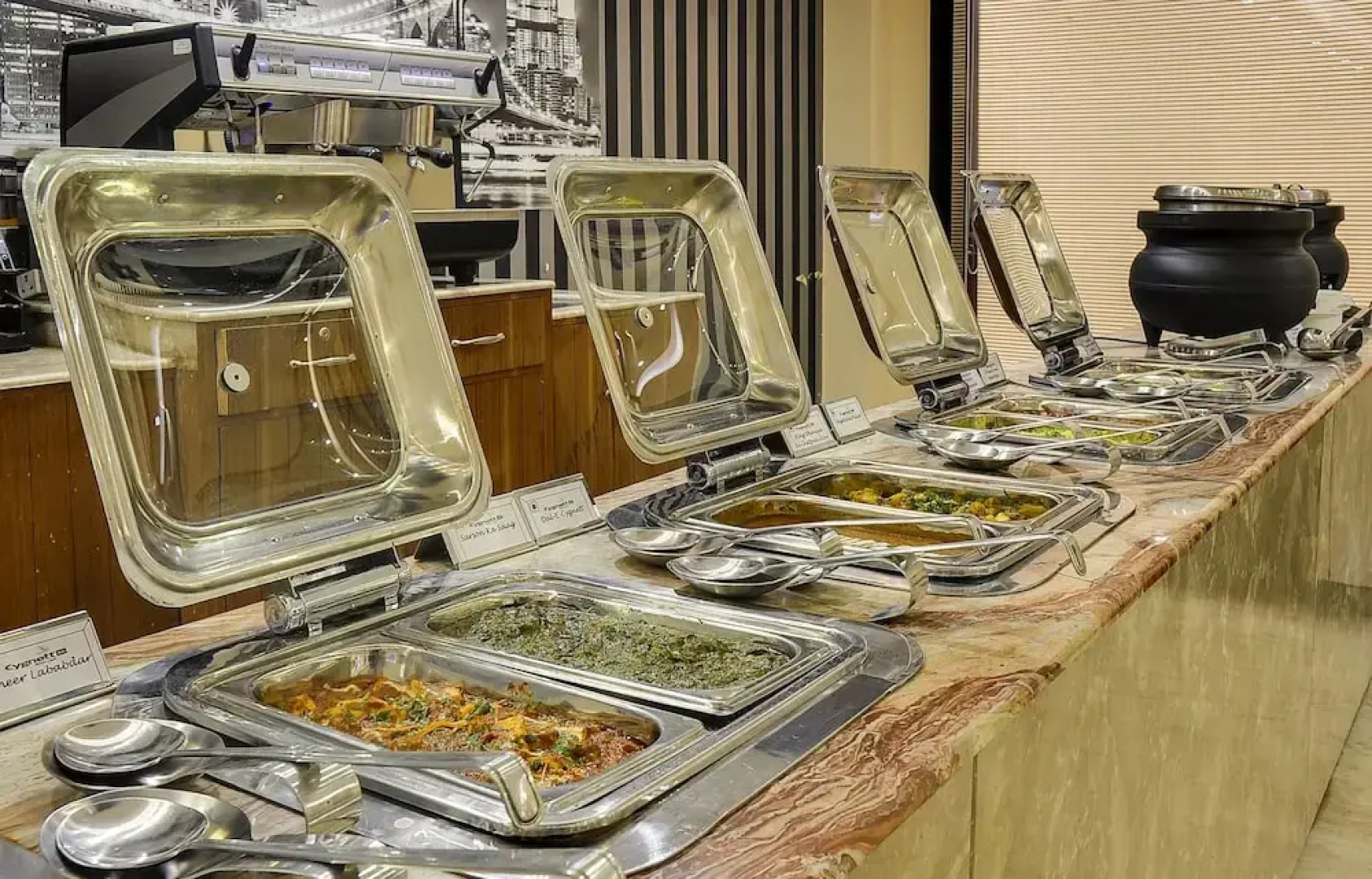 Cygnett Inn Silverleaf