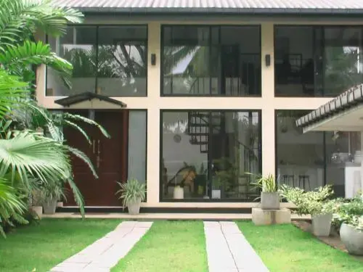 Eco Friendly Beautiful Suite