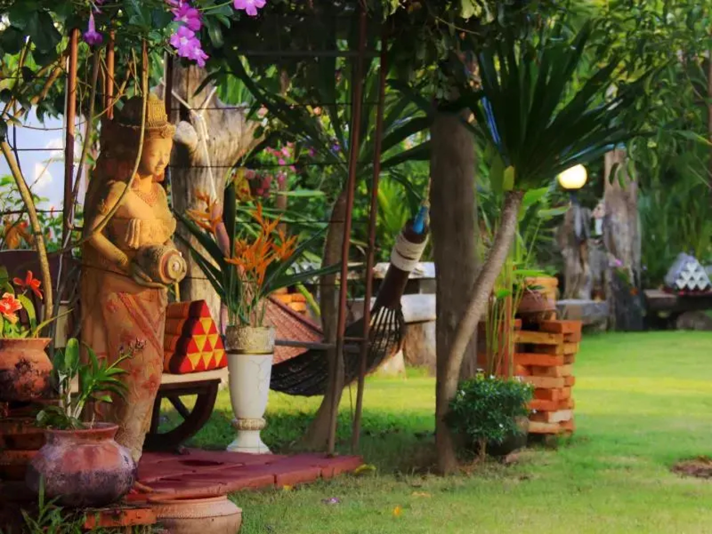 Ruen Mai Ngam Resort