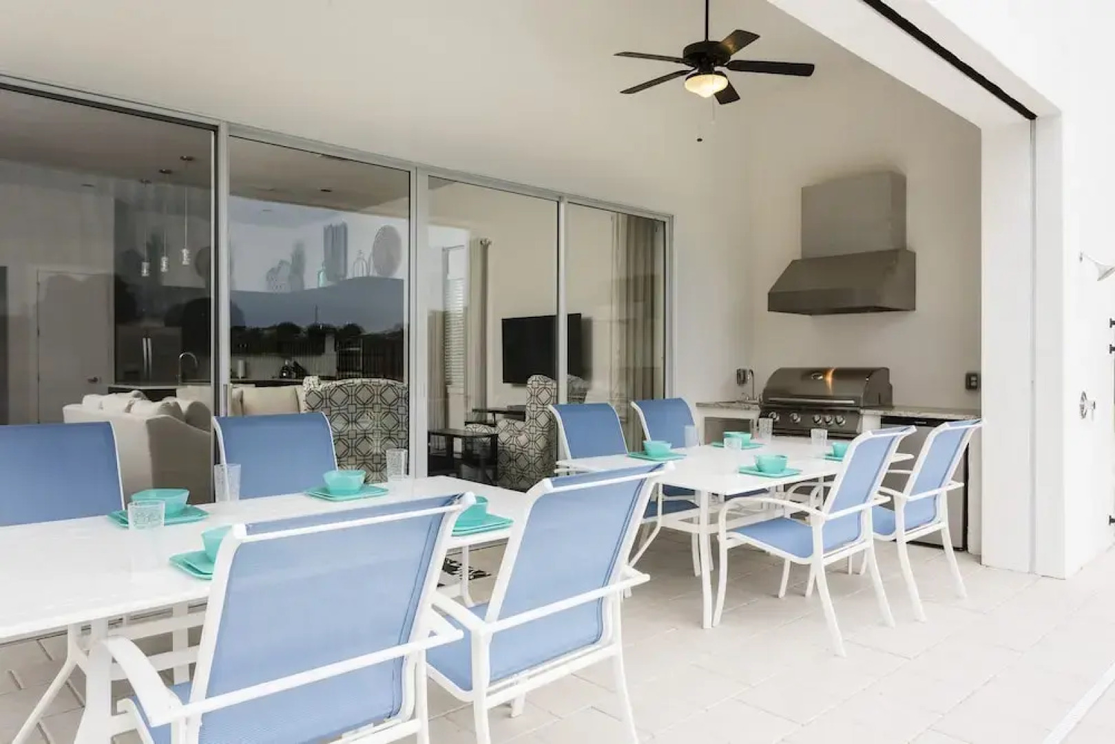 Villa Contempo at Liberty Bluff 5 Br home by RedAwning