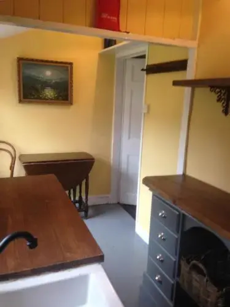 Thompsons Cottage