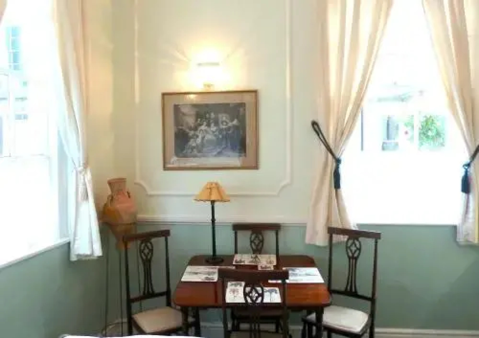 Crystal Palace Apartment