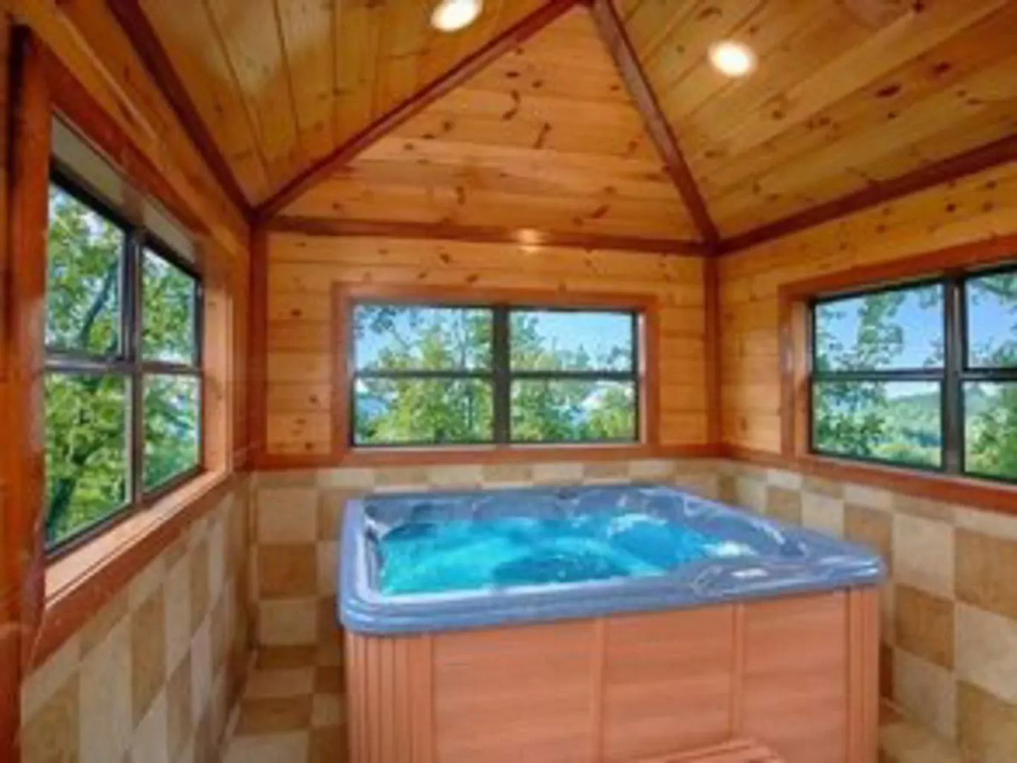 Cherokee Pool Lodge
