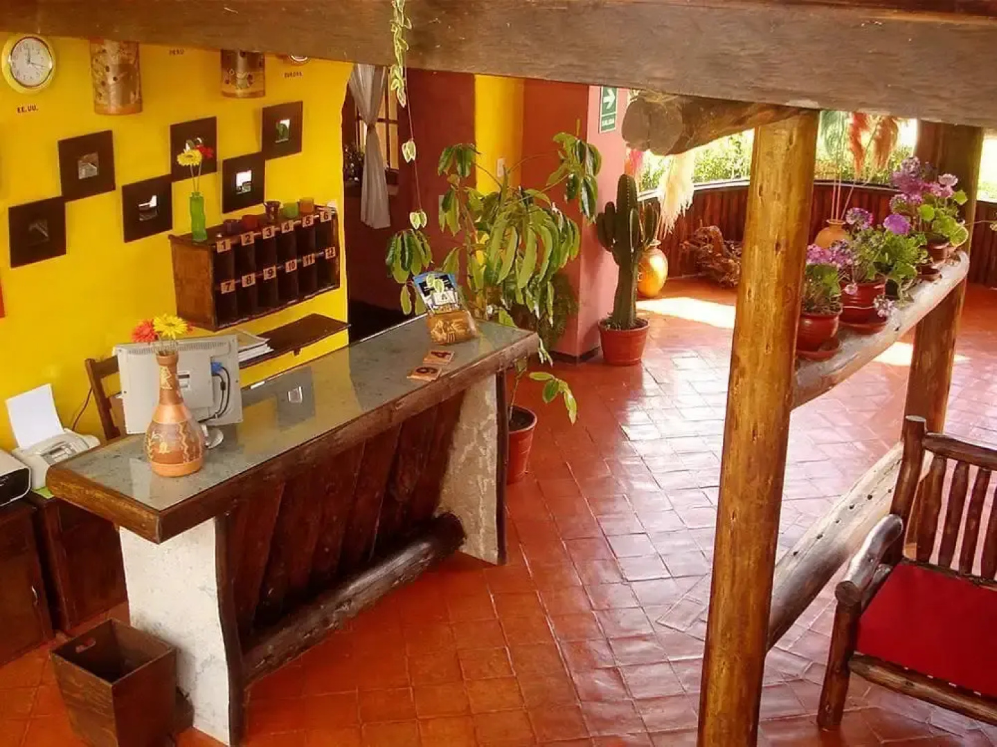 La Casa de Barro Lodge & Restaurant