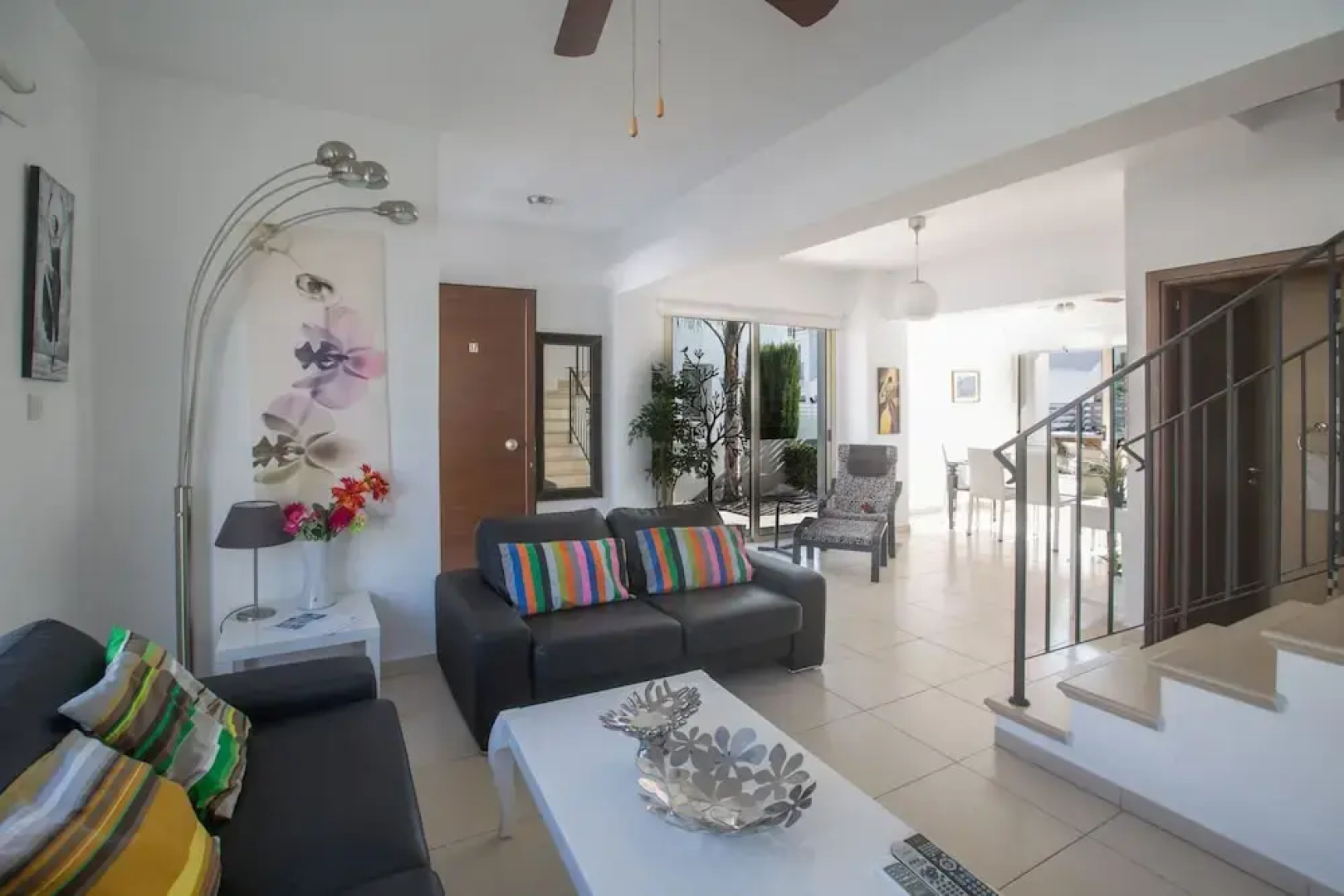 Cyprus Villa Palm 17 Gold