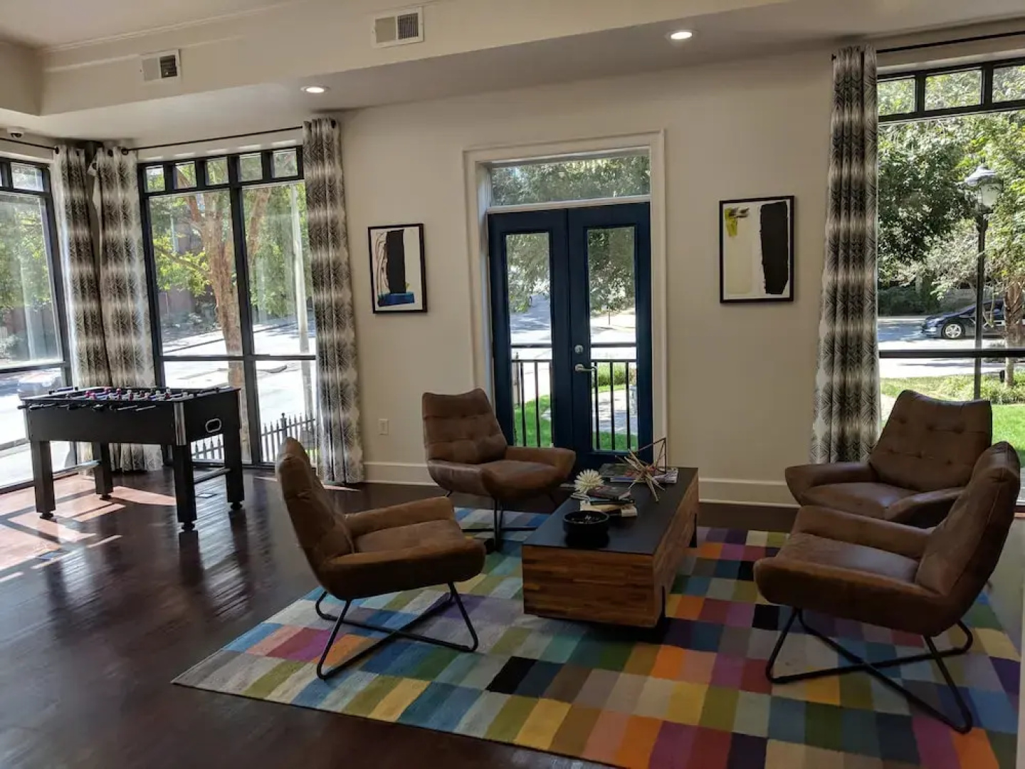 Midtown 240 By Homecomfortstay