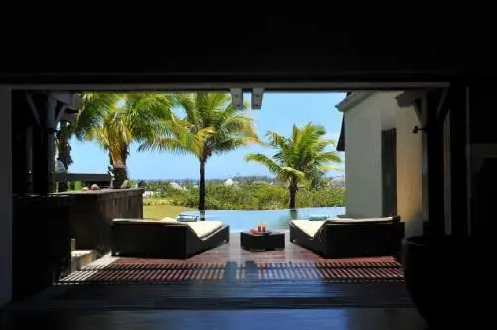 Villa Santara by Oazure 9-14 persons