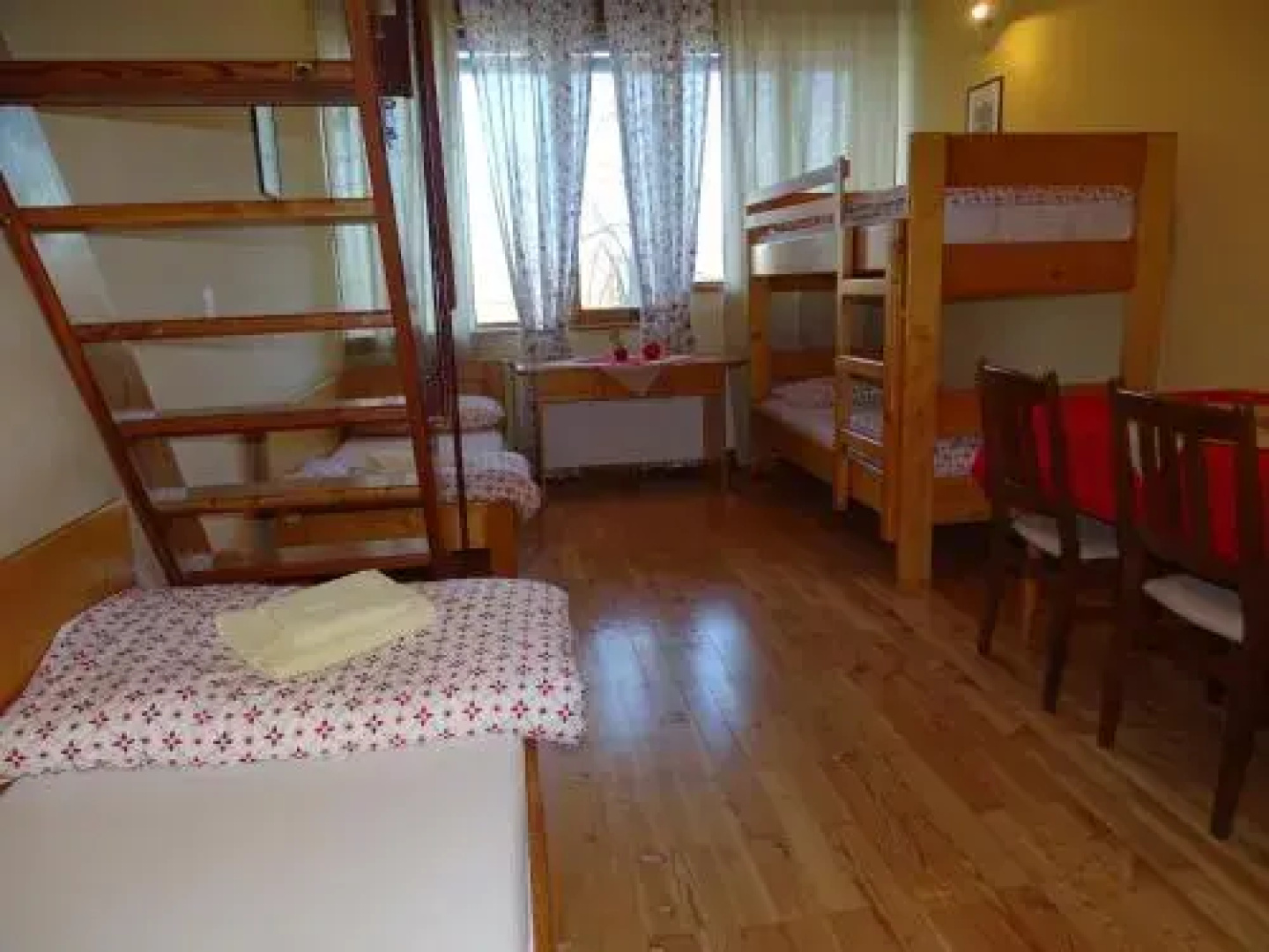 Apartments Posestvo Grad Prestranek
