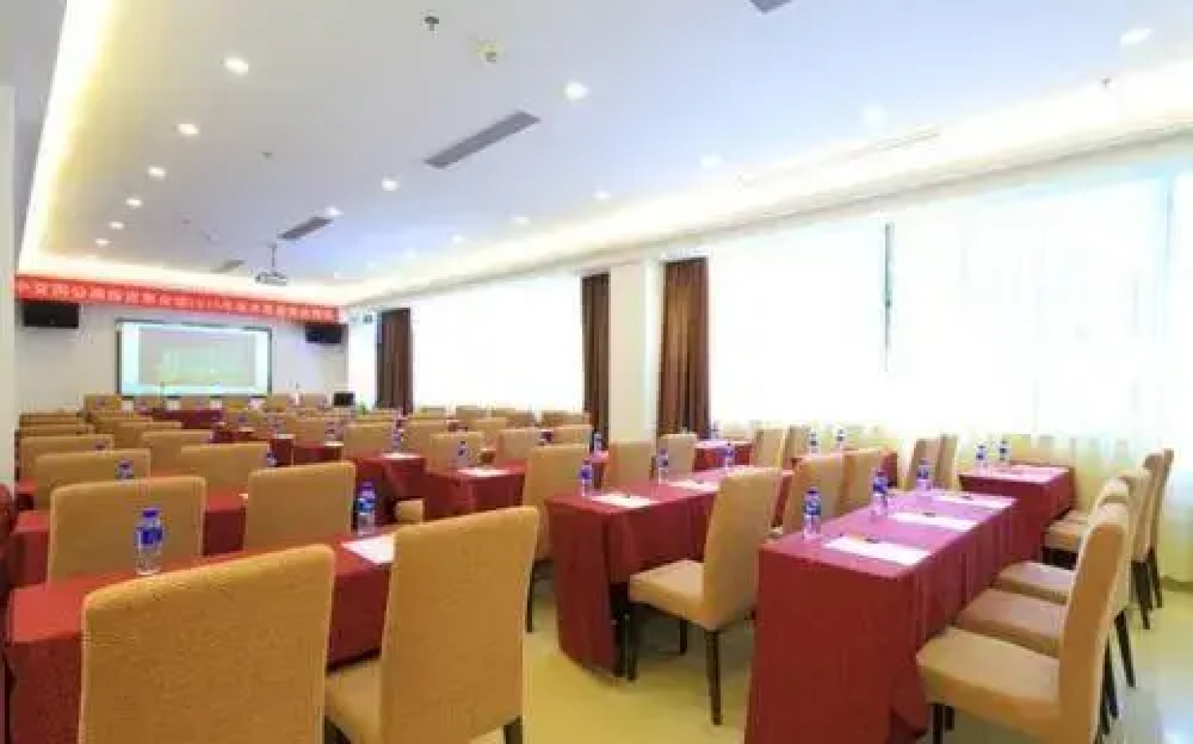 Yinhaiwan Grand Hotel