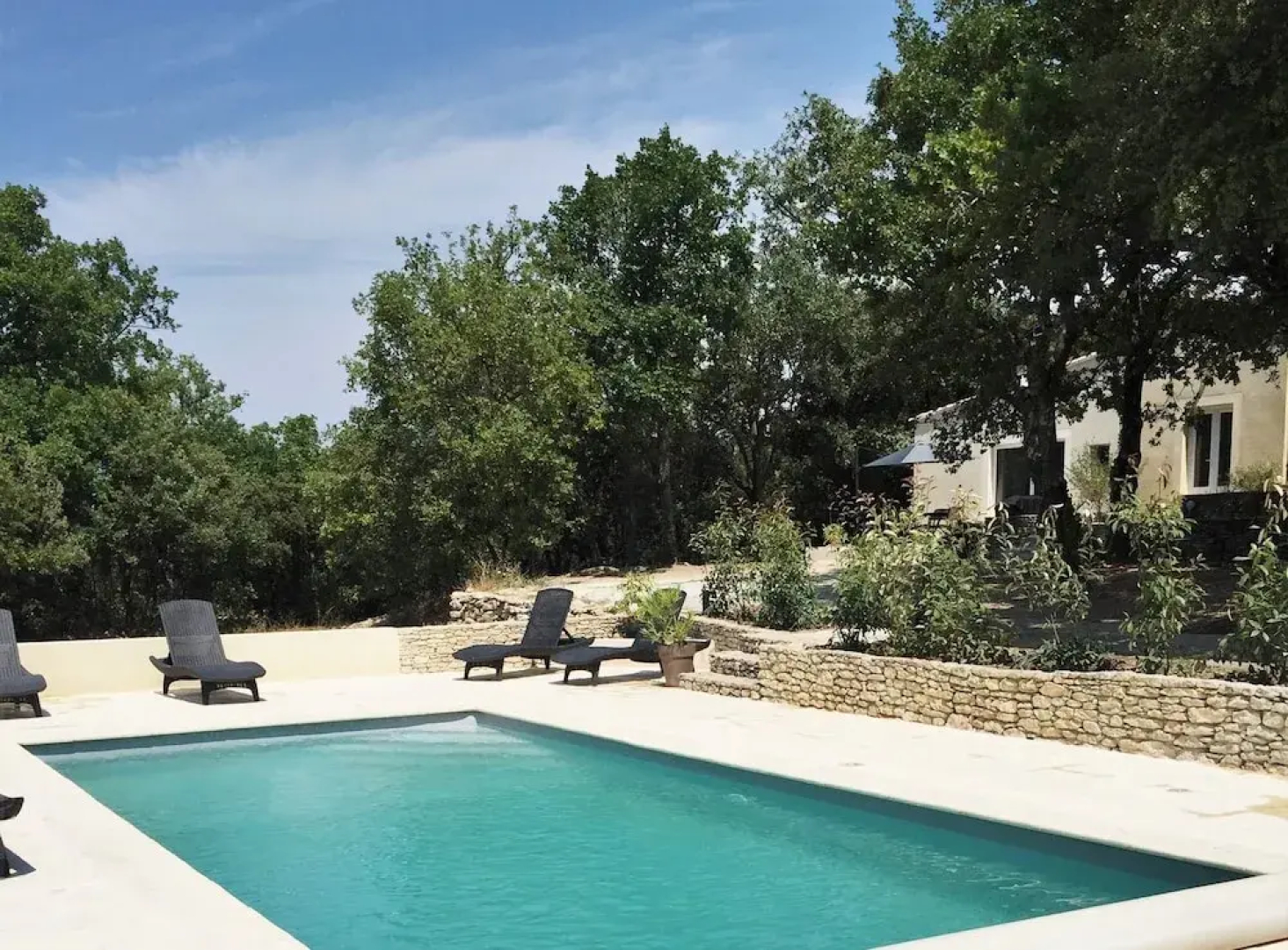 House With 2 Bedrooms in Venasque, With Wonderful Mountain View, Pool