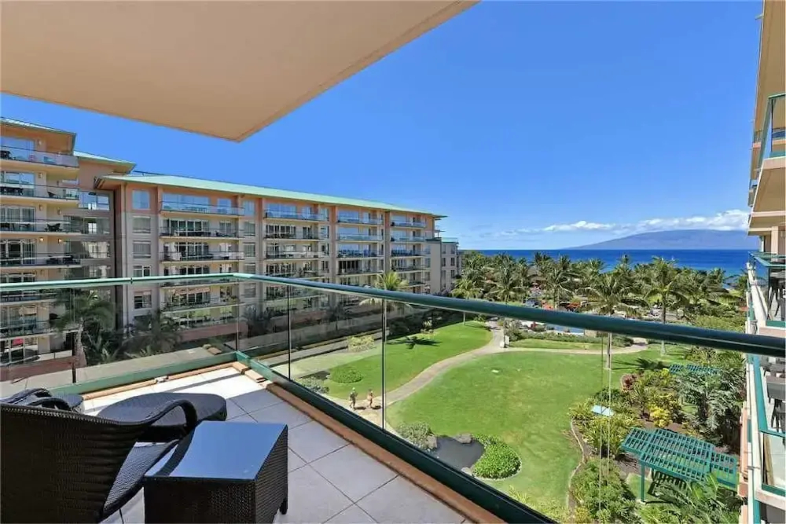 Honua Kai-Konea #539 - 2 Br condo by RedAwning