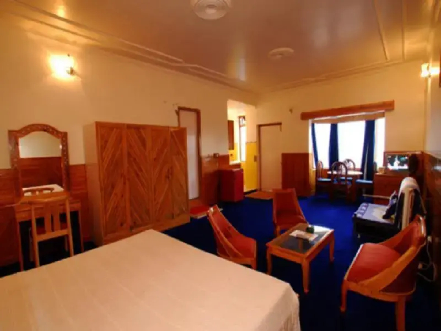 Clifftop Club Resort - Auli